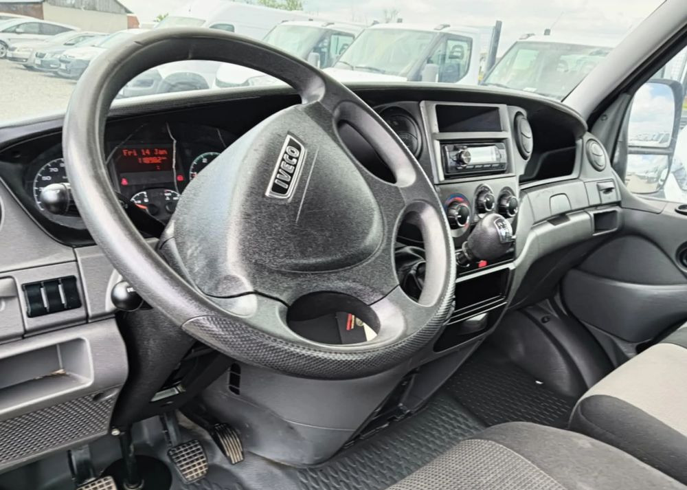 Iveco 35C13, 35C12, 35C14, 35C15 - Alvaz teherautó: 4 kép. Iveco 35C13, 35C12, 35C14, 35C15 - Alvaz teherautó: 4 kép.