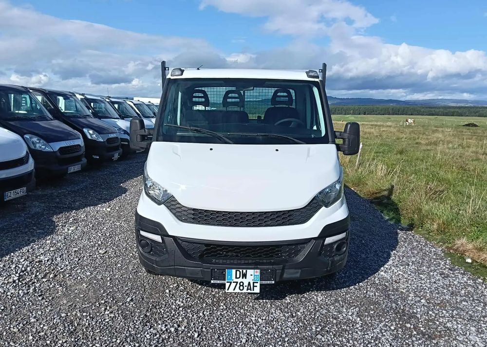 Iveco DAILY 35C13, 35C12, 35C14, 35C15 - Billenőplatós kisteherautó: 3 kép. Iveco DAILY 35C13, 35C12, 35C14, 35C15 - Billenőplatós kisteherautó: 3 kép.