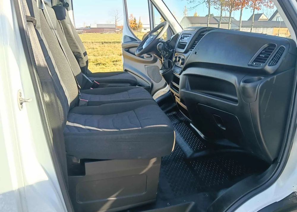 Iveco DAILY 35C13, 35C13, 35C15 - Billenőplatós kisteherautó: 5 kép. Iveco DAILY 35C13, 35C13, 35C15 - Billenőplatós kisteherautó: 5 kép.