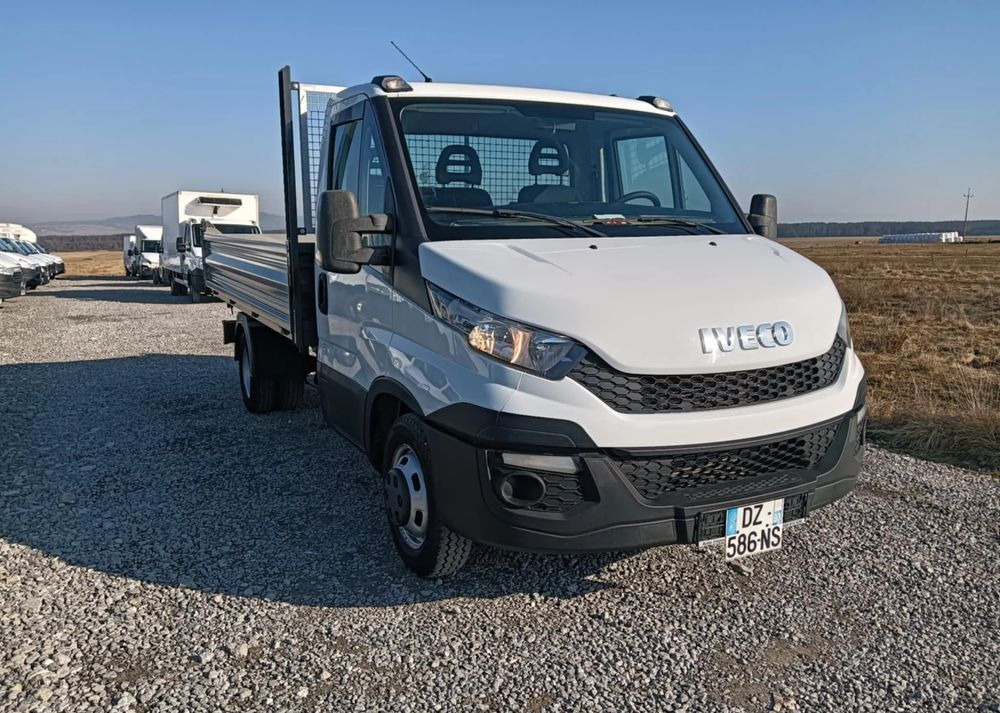 Iveco DAILY 35C13, 35C15 - Billenőplatós kisteherautó: 3 kép. Iveco DAILY 35C13, 35C15 - Billenőplatós kisteherautó: 3 kép.