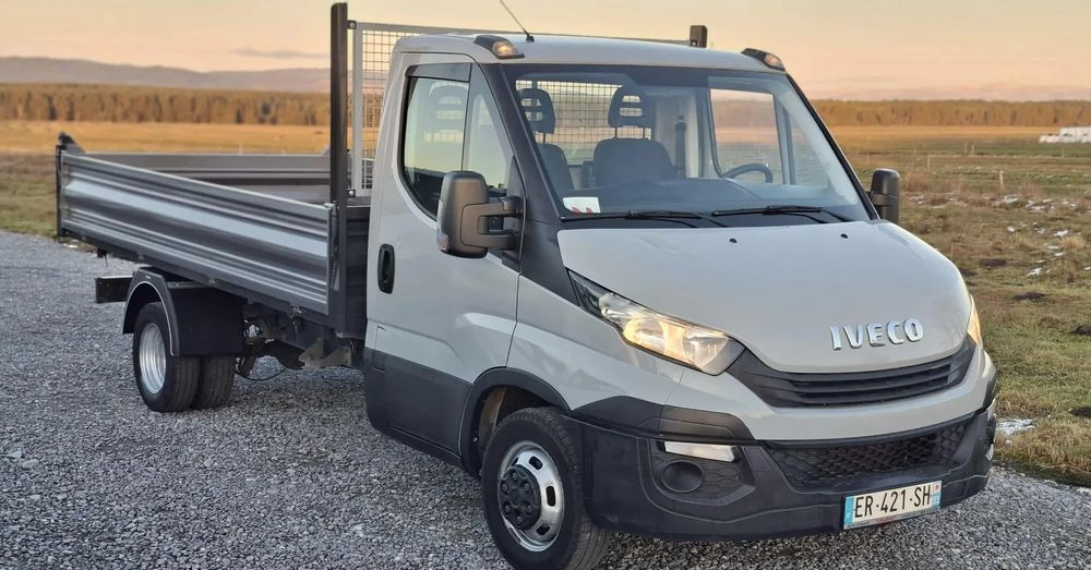 Iveco DAILY 35C14, 35C13, 35C15 - Billenőplatós kisteherautó: 4 kép. Iveco DAILY 35C14, 35C13, 35C15 - Billenőplatós kisteherautó: 4 kép.