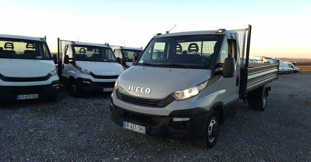 Iveco DAILY 35C14, 35C13, 35C15 - Billenőplatós kisteherautó: 3 kép. Iveco DAILY 35C14, 35C13, 35C15 - Billenőplatós kisteherautó: 3 kép.