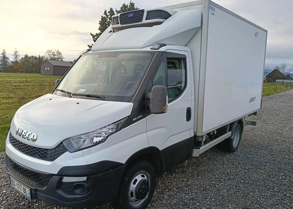 Iveco DAILY 35C15,35C14,35C13,35C12 - Hűtős kisteherautó: 2 kép. Iveco DAILY 35C15,35C14,35C13,35C12 - Hűtős kisteherautó: 2 kép.