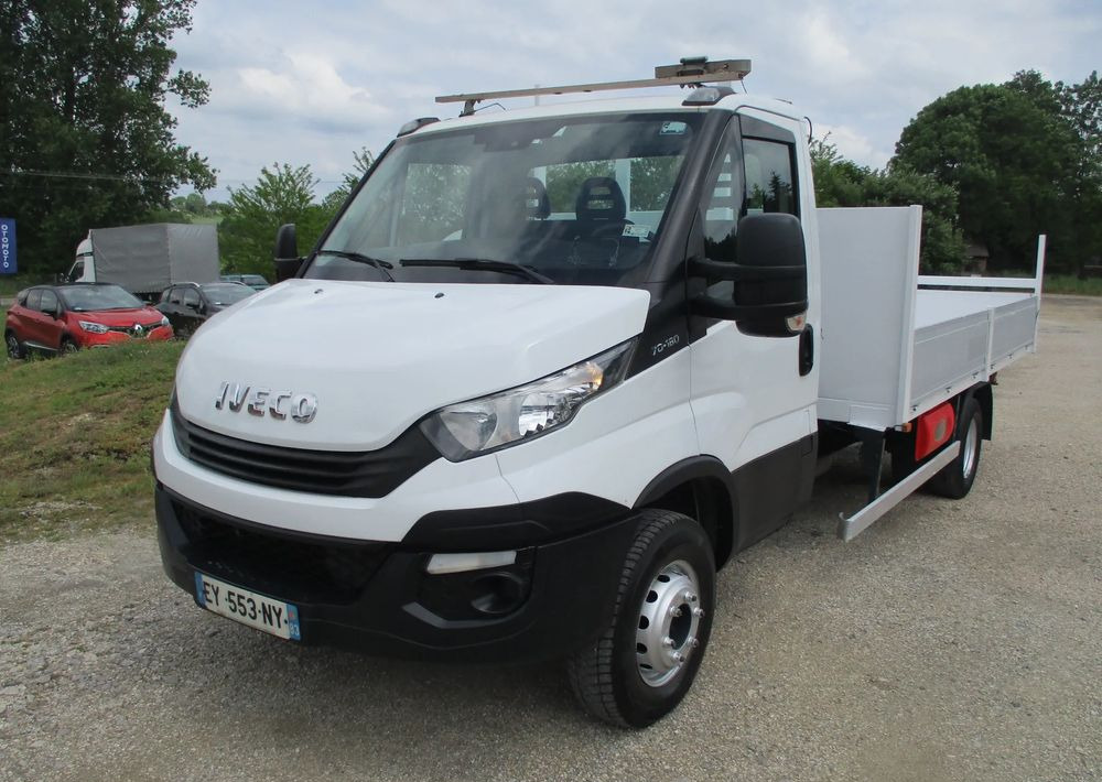 Iveco Daily 3.0 na bliźniaku 70C18 skrzynia, laweta, rama, HDS, 70-180 kiper - Platós teherautó: 1 kép. Iveco Daily 3.0 na bliźniaku 70C18 skrzynia, laweta, rama, HDS, 70-180 kiper - Platós teherautó: 1 kép.