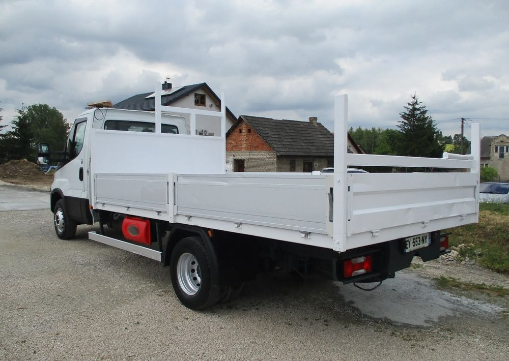 Iveco Daily 3.0 na bliźniaku 70C18 skrzynia, laweta, rama, HDS, 70-180 kiper - Platós teherautó: 5 kép. Iveco Daily 3.0 na bliźniaku 70C18 skrzynia, laweta, rama, HDS, 70-180 kiper - Platós teherautó: 5 kép.