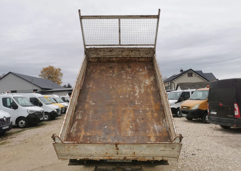 Iveco Daily 35C15 Brygadówka 3.0 - 150KM wywrotka Klimatyzacja Dubel hak kiper doka - Billenőplatós kisteherautó: 4 kép. Iveco Daily 35C15 Brygadówka 3.0 - 150KM wywrotka Klimatyzacja Dubel hak kiper doka - Billenőplatós kisteherautó: 4 kép.