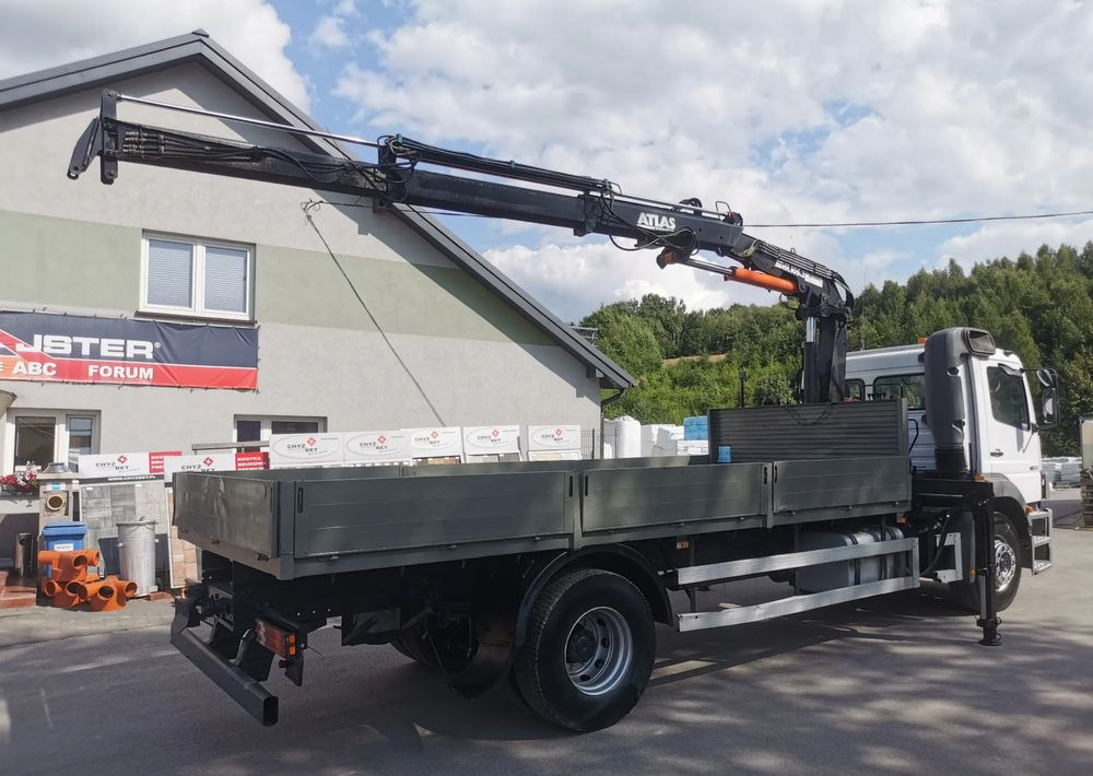 Mercedes-Benz Atego 1823 żuraw HDS Atlas 105.2 koła 315/80R22,5 - Platós teherautó, Darus autó: 4 kép. Mercedes-Benz Atego 1823 żuraw HDS Atlas 105.2 koła 315/80R22,5 - Platós teherautó, Darus autó: 4 kép.
