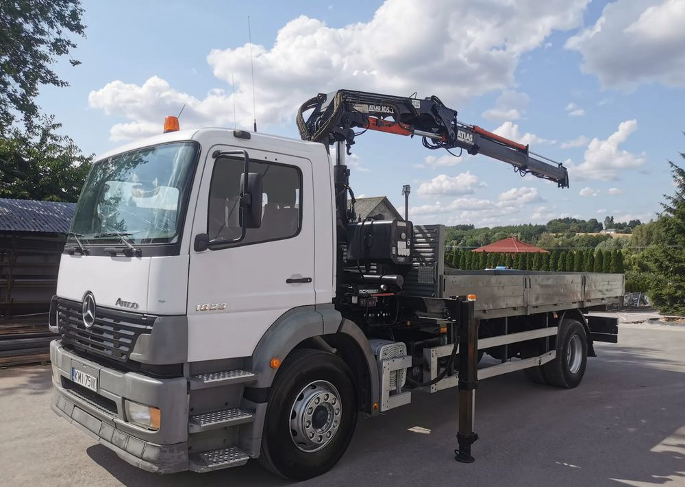 Mercedes-Benz Atego 1823 żuraw HDS Atlas 105.2 koła 315/80R22,5 - Platós teherautó, Darus autó: 1 kép. Mercedes-Benz Atego 1823 żuraw HDS Atlas 105.2 koła 315/80R22,5 - Platós teherautó, Darus autó: 1 kép.