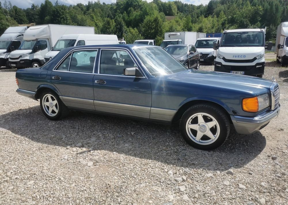 Mercedes-Benz Klasa S - Szedán: 2 kép. Mercedes-Benz Klasa S - Szedán: 2 kép.