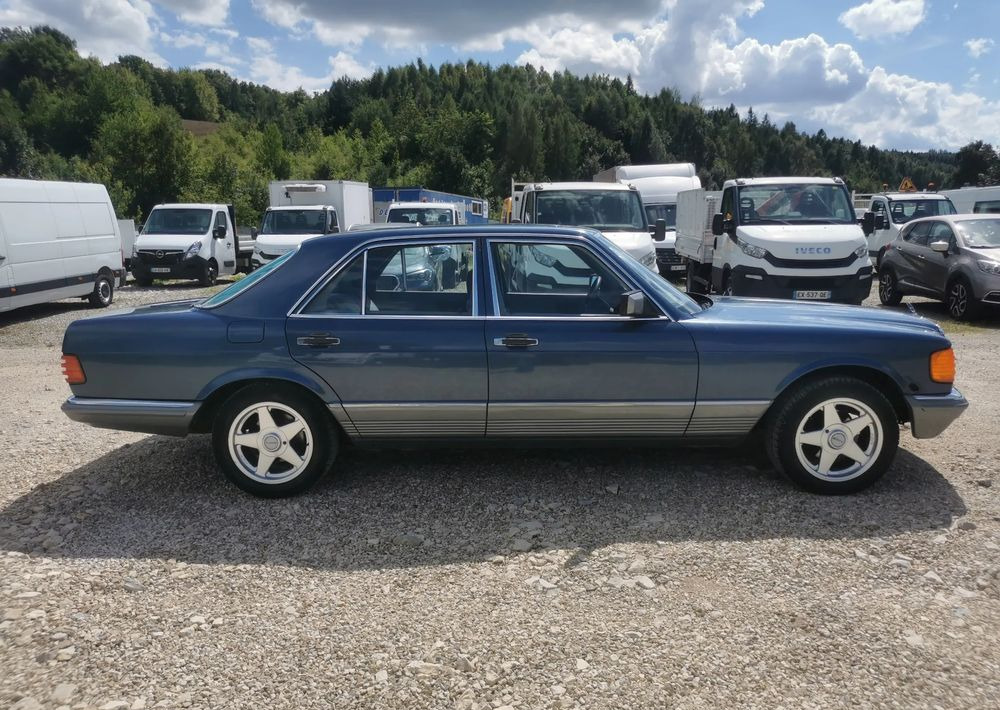 Mercedes-Benz Klasa S - Szedán: 3 kép. Mercedes-Benz Klasa S - Szedán: 3 kép.