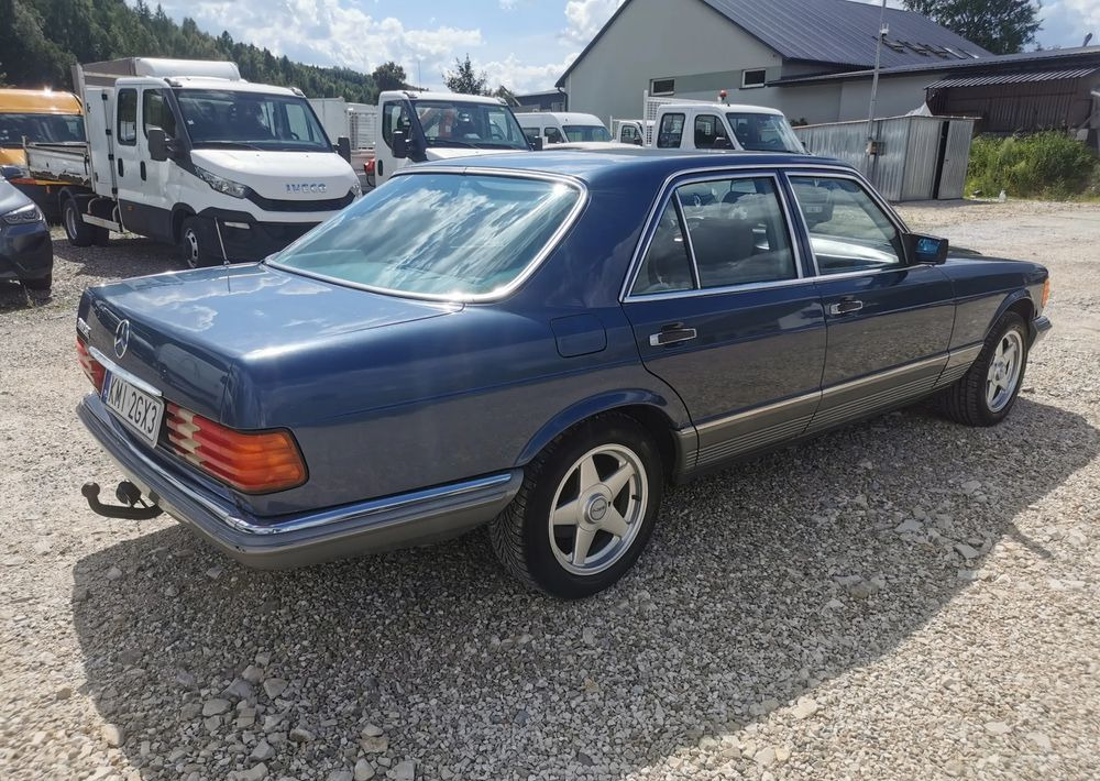 Mercedes-Benz Klasa S - Szedán: 4 kép. Mercedes-Benz Klasa S - Szedán: 4 kép.