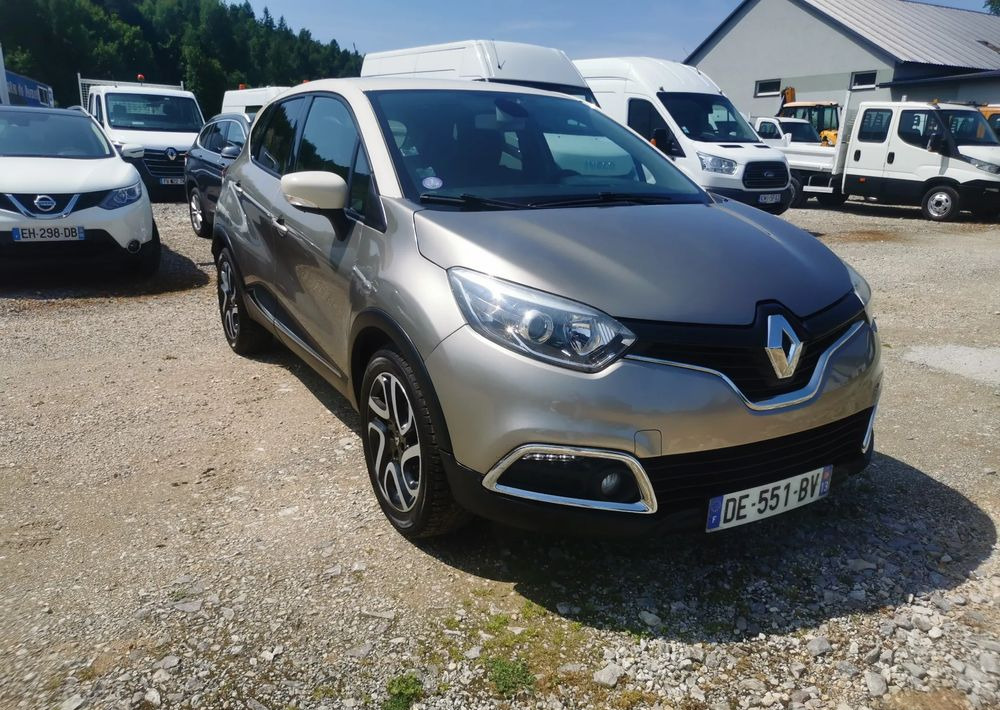 Renault Captur 0.9 Energy TCe Intens - Terepjáró/ SUV: 1 kép. Renault Captur 0.9 Energy TCe Intens - Terepjáró/ SUV: 1 kép.