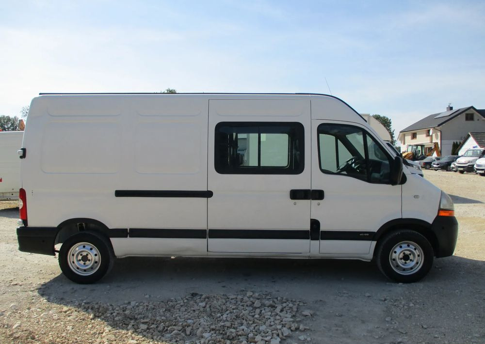 Renault Master L2H2 doka 6-osobowy Dubel 2.5dCi Brygadówka - Furgon: 2 kép. Renault Master L2H2 doka 6-osobowy Dubel 2.5dCi Brygadówka - Furgon: 2 kép.