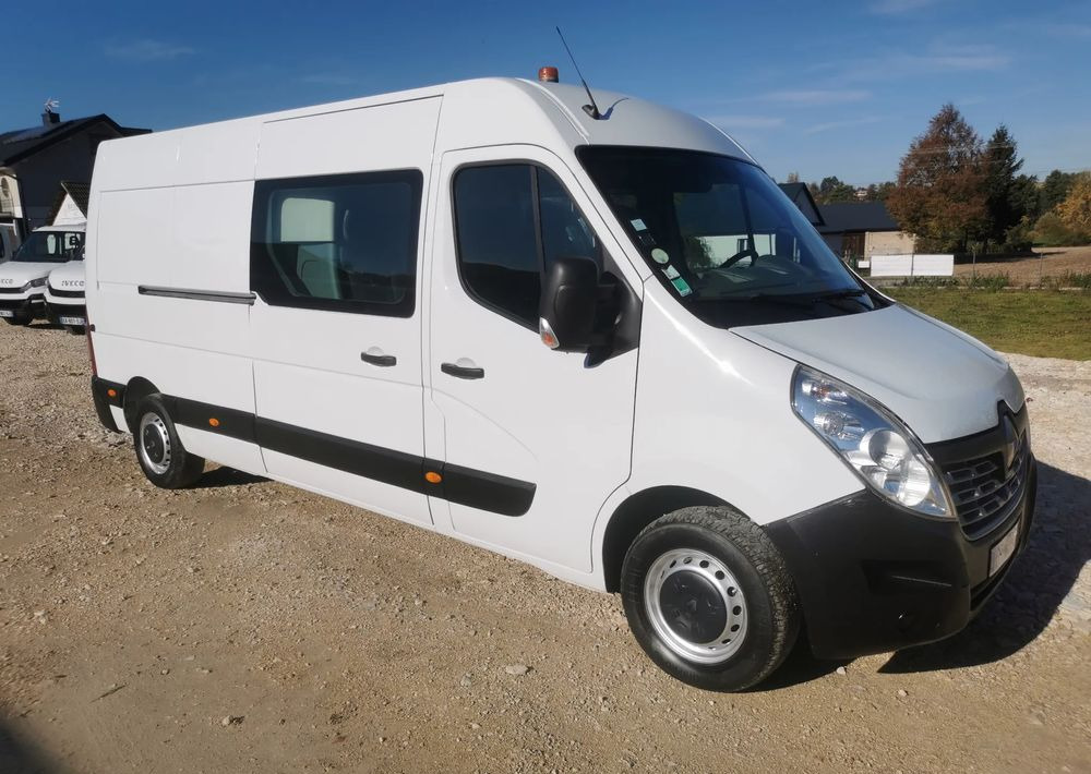 Renault Master L3H2 doka 7-osobowy Długi klima 2.3dCi-125KM Brygadówka - Furgon: 3 kép. Renault Master L3H2 doka 7-osobowy Długi klima 2.3dCi-125KM Brygadówka - Furgon: 3 kép.