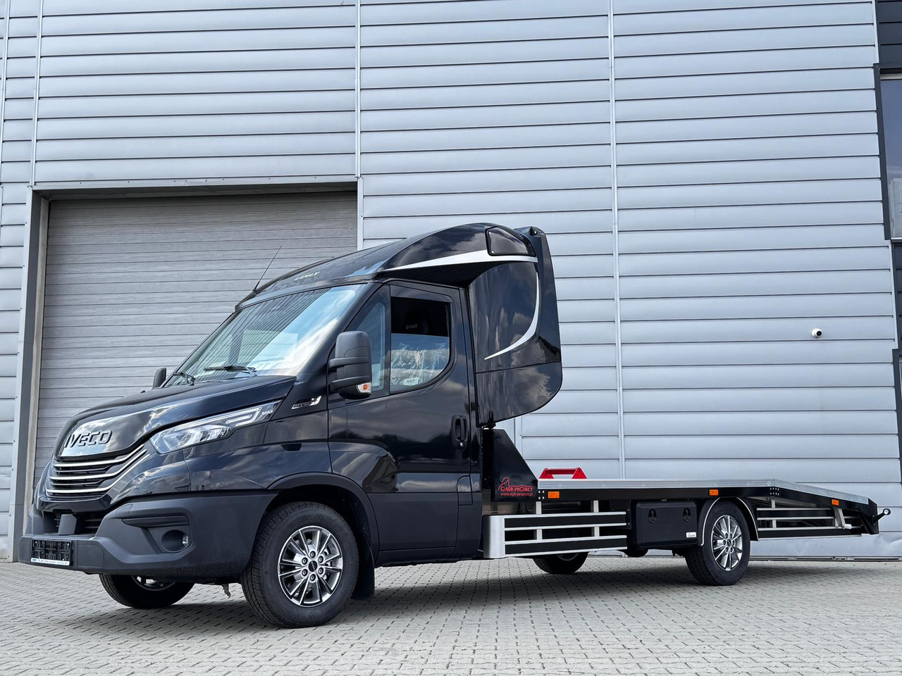 IVECO DAILY 35S21 - Vontató: 3 kép. IVECO DAILY 35S21 - Vontató: 3 kép.