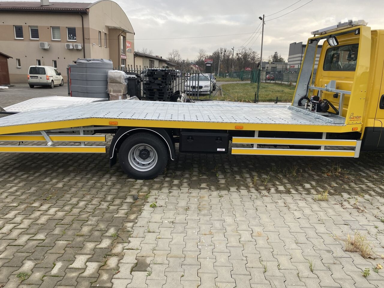 IVECO IVECO DAILY 70C18 laweta Hi-Matic - Vontató: 5 kép. IVECO IVECO DAILY 70C18 laweta Hi-Matic - Vontató: 5 kép.