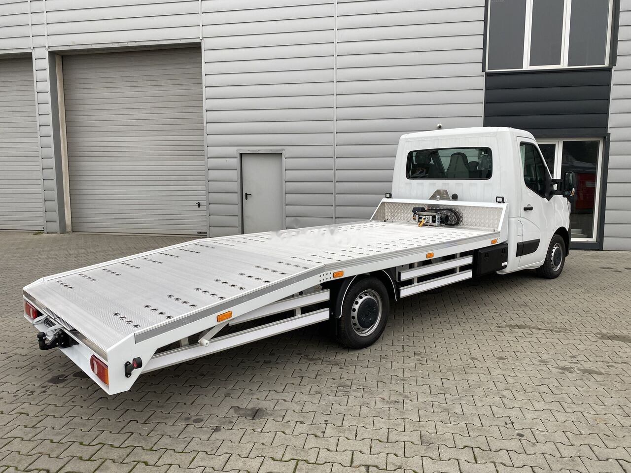 Renault Master Auto Lawtea Pomoc Drogowa - Vontató: 4 kép. Renault Master Auto Lawtea Pomoc Drogowa - Vontató: 4 kép.