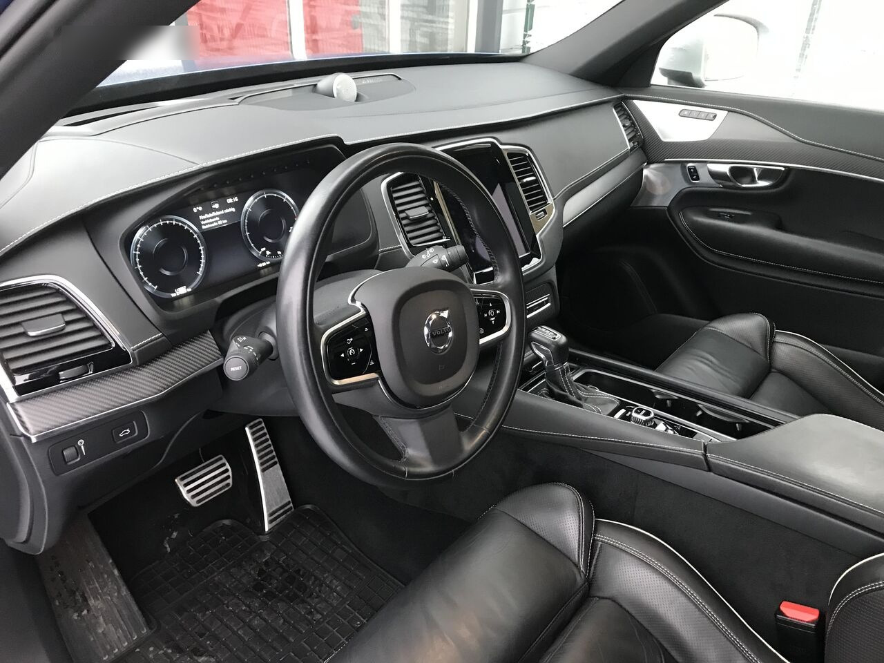 Volvo XC90 - Terepjáró/ SUV: 3 kép. Volvo XC90 - Terepjáró/ SUV: 3 kép.