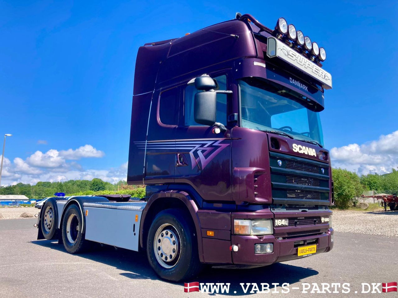 Scania R164-580 V8 Boggie. TÜV NEW - Nyergesvontató: 1 kép. Scania R164-580 V8 Boggie. TÜV NEW - Nyergesvontató: 1 kép.