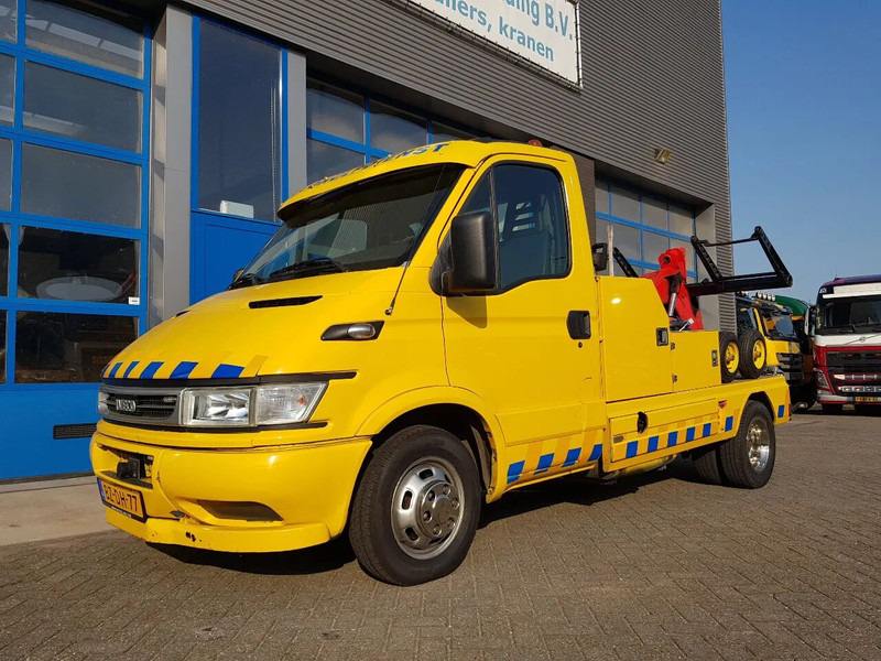 Iveco Daily 50 C12 + Lepel, Hefbril - Vontató: 2 kép. Iveco Daily 50 C12 + Lepel, Hefbril - Vontató: 2 kép.
