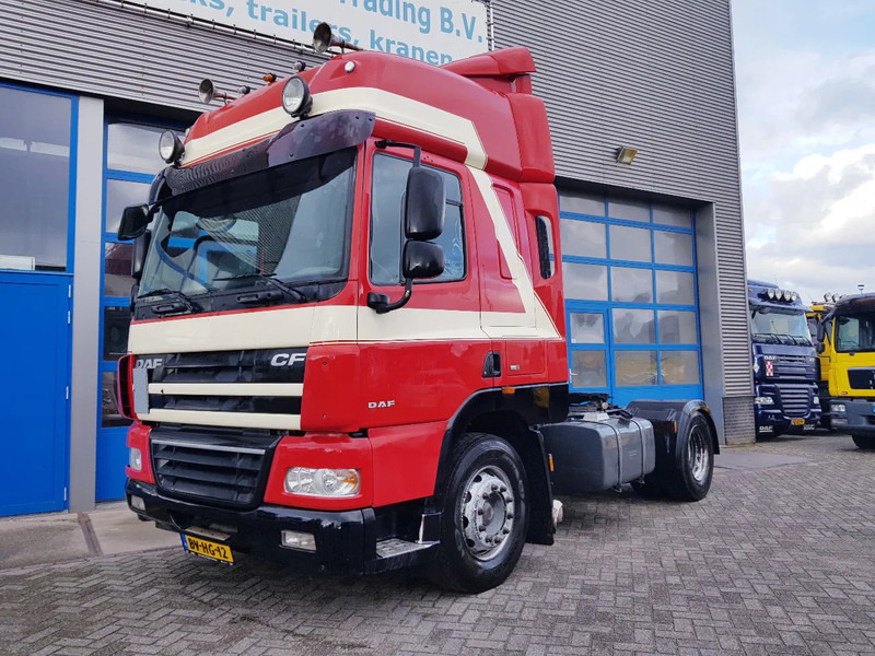 DAF CF 85.360 Euro 5 - Nyergesvontató: 1 kép. DAF CF 85.360 Euro 5 - Nyergesvontató: 1 kép.