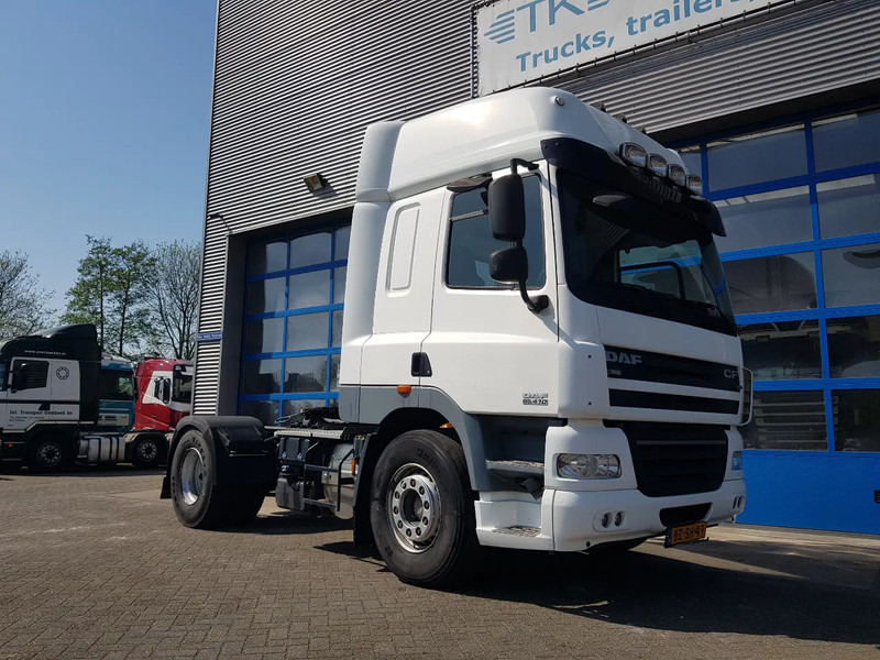 DAF CF 85.410 SSC Euro 5 PTO - Nyergesvontató: 4 kép. DAF CF 85.410 SSC Euro 5 PTO - Nyergesvontató: 4 kép.