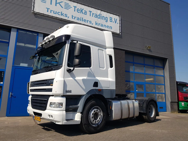 DAF CF 85.410 SSC Euro 5 PTO - Nyergesvontató: 1 kép. DAF CF 85.410 SSC Euro 5 PTO - Nyergesvontató: 1 kép.