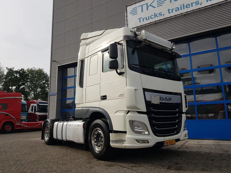 DAF XF 440 616 DKM Double Tank Brandnew condition - Nyergesvontató: 5 kép. DAF XF 440 616 DKM Double Tank Brandnew condition - Nyergesvontató: 5 kép.