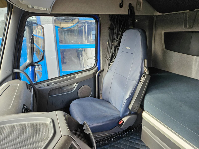Nyergesvontató Volvo FH 460 6x2 622000 KM Euro 5 Apk 8-2026: 14 kép.