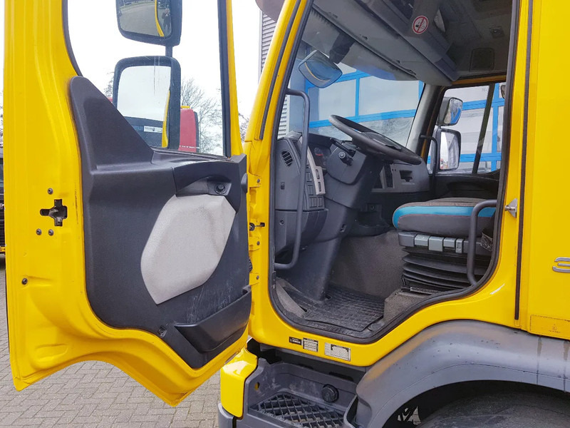 Alvaz teherautó Volvo FE 300 EEV 6X2 Retarder 258.000 KM TÜV: 8 kép.