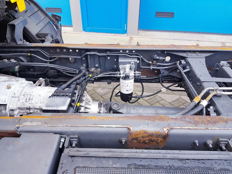 Alvaz teherautó Volvo FE 300 EEV 6X2 Retarder 258.000 KM TÜV: 16 kép.