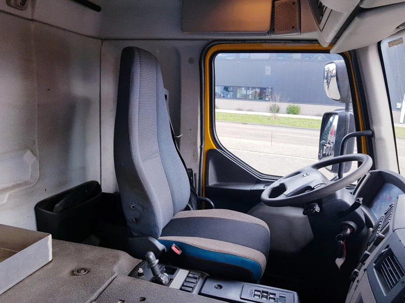 Alvaz teherautó Volvo FE 300 EEV 6X2 Retarder 258.000 KM TÜV: 10 kép.