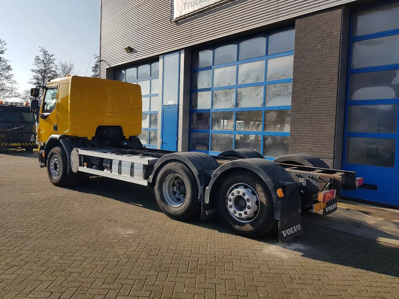 Volvo FE 300 EEV 6X2 Retarder Pto 234.000 KM TÜV - Alvaz teherautó: 4 kép. Volvo FE 300 EEV 6X2 Retarder Pto 234.000 KM TÜV - Alvaz teherautó: 4 kép.