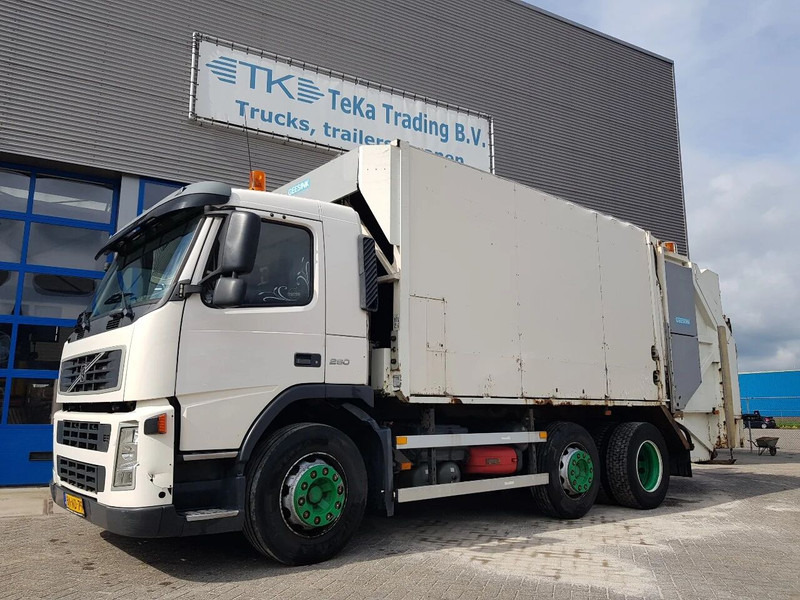 Volvo FM 9.260 Geesink GPM II Euro 3 - Szemetesautó: 1 kép. Volvo FM 9.260 Geesink GPM II Euro 3 - Szemetesautó: 1 kép.