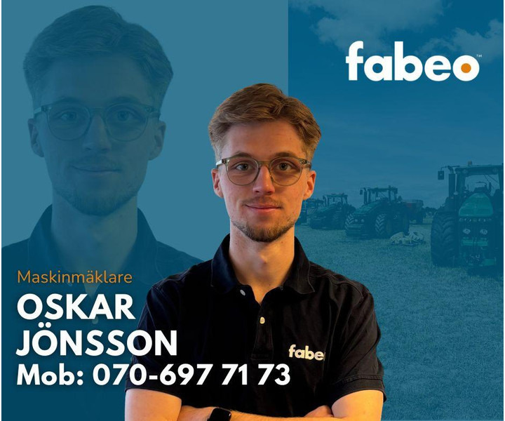 Doosan DX160W - Gumikerekes kotró: 2 kép. Doosan DX160W - Gumikerekes kotró: 2 kép.