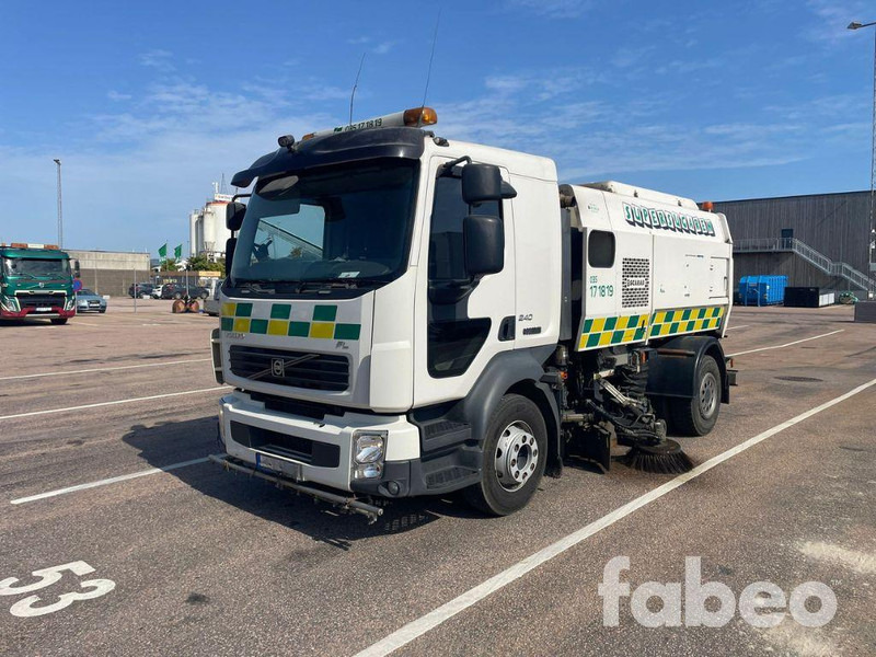 Volvo FL 240 4X2 - Szemetesautó: 1 kép. Volvo FL 240 4X2 - Szemetesautó: 1 kép.
