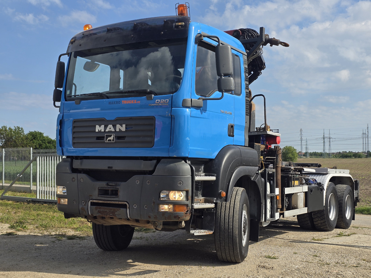 MAN TGA 33.430 6X6 / HMF 1823 K3+REM.CON./ HOOK SYSTEM 2x in stock - Horgos rakodó teherautó, Darus autó: 2 kép. MAN TGA 33.430 6X6 / HMF 1823 K3+REM.CON./ HOOK SYSTEM 2x in stock - Horgos rakodó teherautó, Darus autó: 2 kép.