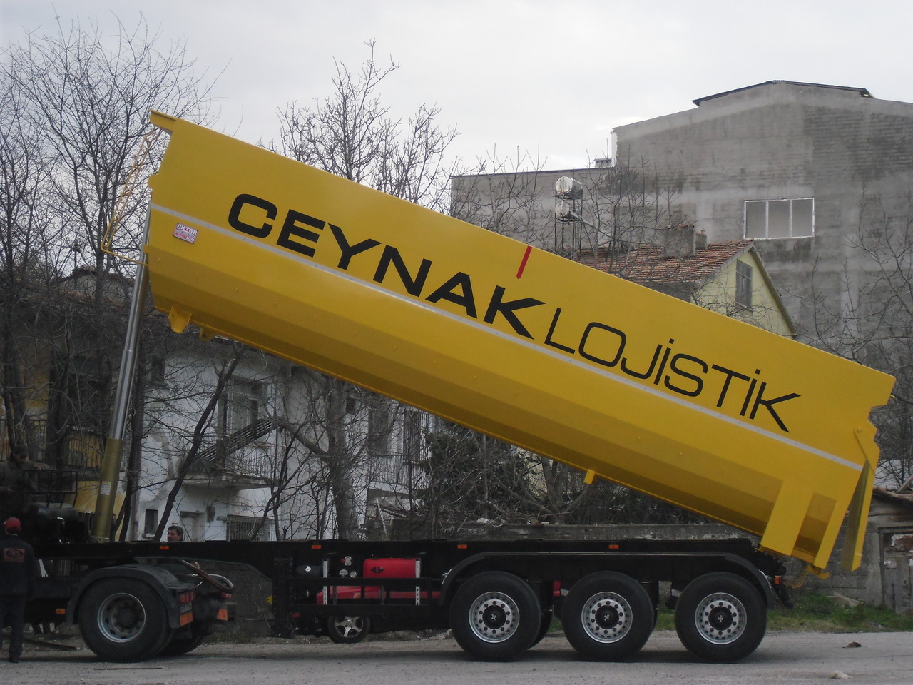 OKTAR TRAILER 2023 TIPPER TRAILER 2023 - Félpótkocsi billenőplatós: 1 kép. OKTAR TRAILER 2023 TIPPER TRAILER 2023 - Félpótkocsi billenőplatós: 1 kép.