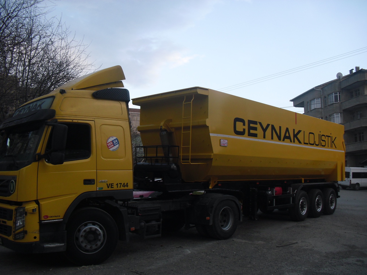 OKTAR TRAILER 2023 TIPPER TRAILER 2025 - Félpótkocsi billenőplatós: 5 kép. OKTAR TRAILER 2023 TIPPER TRAILER 2025 - Félpótkocsi billenőplatós: 5 kép.