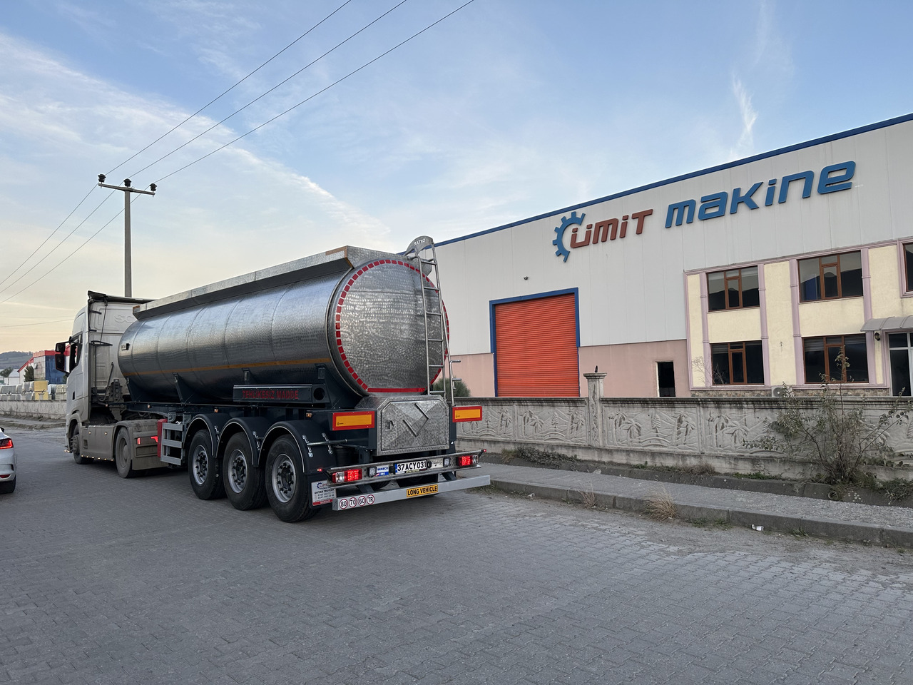 OKTAR TRAILER -TANKER TRAILER 2025 - Tartályos félpótkocsi: 2 kép. OKTAR TRAILER -TANKER TRAILER 2025 - Tartályos félpótkocsi: 2 kép.