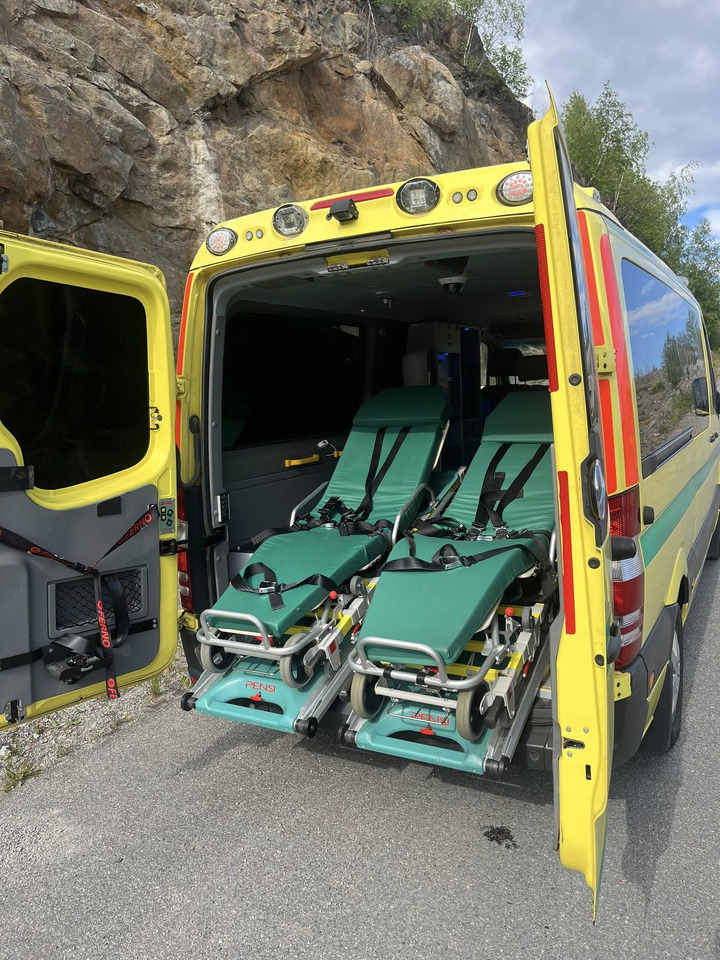 Mercedes-Benz Sprinter 316 - 2 stretcher AMBULANCE - RESERERAD !! lízing Mercedes-Benz Sprinter 316 - 2 stretcher AMBULANCE - RESERERAD !!: 17 kép.