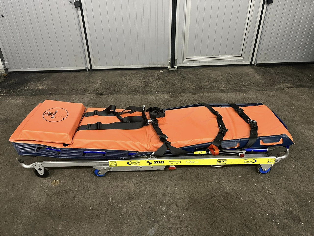 Stretcher Allfa Europé 20G - Mentőautó: 5 kép. Stretcher Allfa Europé 20G - Mentőautó: 5 kép.