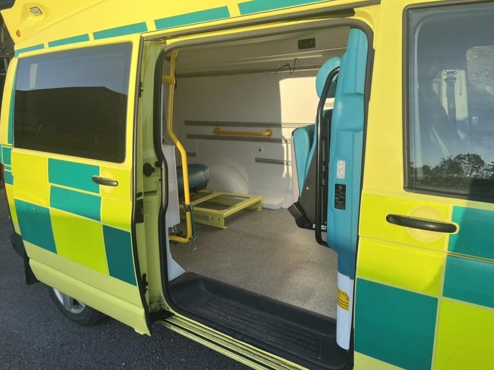 Volkswagen T6 4motions - AMBULANCE - RESERVERAD !! - Mentőautó: 5 kép. Volkswagen T6 4motions - AMBULANCE - RESERVERAD !! - Mentőautó: 5 kép.