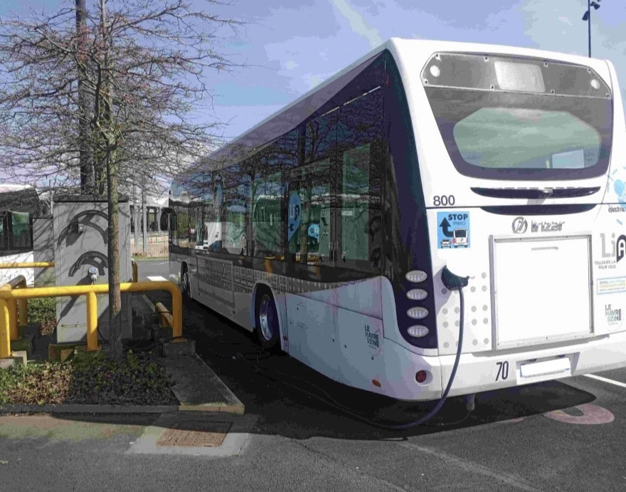 IRIZAR IEB Elektro Linienbus electric Bus. Fahrbereit - Városi busz, Elektromos busz: 3 kép. IRIZAR IEB Elektro Linienbus electric Bus. Fahrbereit - Városi busz, Elektromos busz: 3 kép.