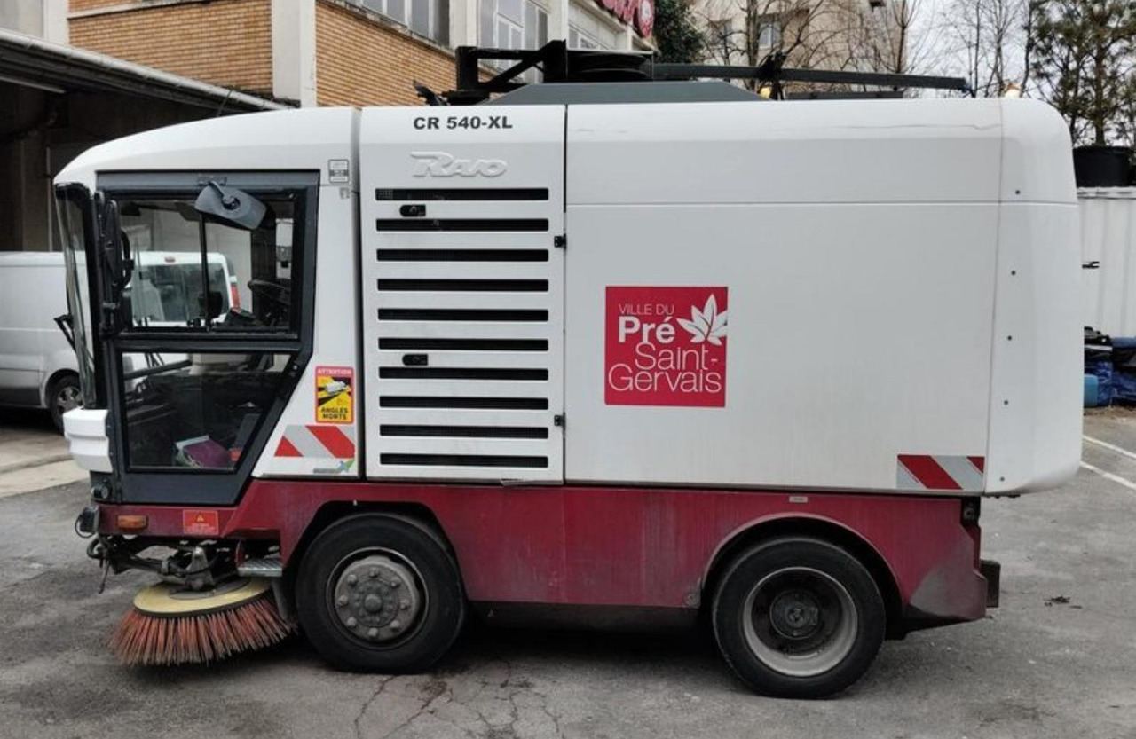 Ravo 540XL/545XL Kehrmaschine wie Citycat Cityfant Dulevo - Többcélú/ Speciális jármű: 3 kép. Ravo 540XL/545XL Kehrmaschine wie Citycat Cityfant Dulevo - Többcélú/ Speciális jármű: 3 kép.