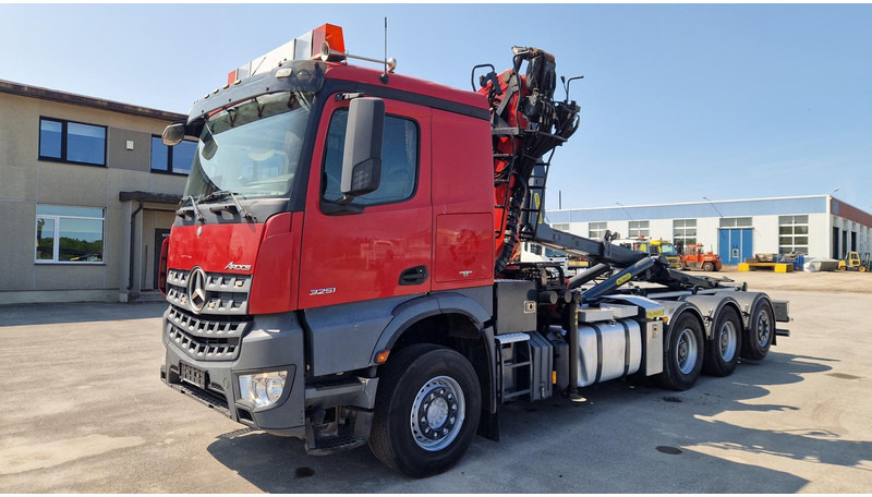 Mercedes-Benz Arocs 3251 8X4*4 Epsilon S260Z96 - Horgos rakodó teherautó, Darus autó: 5 kép. Mercedes-Benz Arocs 3251 8X4*4 Epsilon S260Z96 - Horgos rakodó teherautó, Darus autó: 5 kép.
