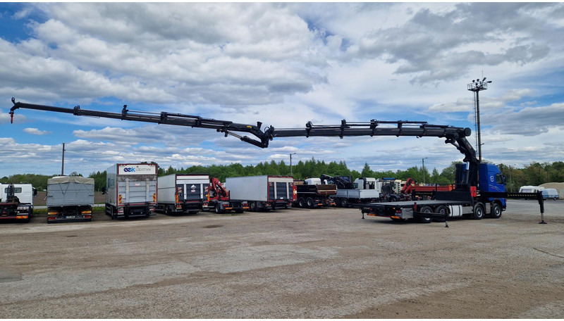 Volvo FH480 8X4 HIAB 800E-6 HiPro + JIB170X5 - Platós teherautó, Darus autó: 3 kép. Volvo FH480 8X4 HIAB 800E-6 HiPro + JIB170X5 - Platós teherautó, Darus autó: 3 kép.