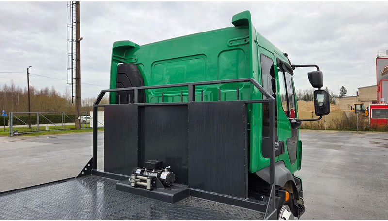 Autószállító teherautó Volvo FL250 4X2: 12 kép. Autószállító teherautó Volvo FL250 4X2: 12 kép.