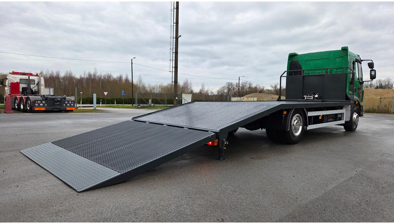 Autószállító teherautó Volvo FL250 4X2: 9 kép. Autószállító teherautó Volvo FL250 4X2: 9 kép.