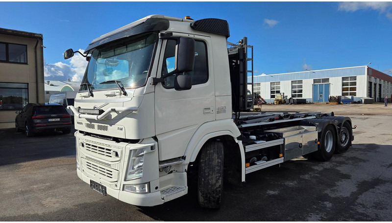 Volvo FM460 6X2*4 - Horgos rakodó teherautó: 1 kép. Volvo FM460 6X2*4 - Horgos rakodó teherautó: 1 kép.